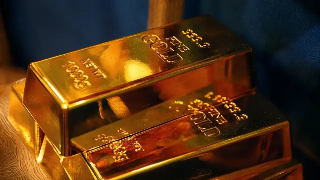 تباين حاد في أسعار الذهب بين صنعاء وعدن يثير قلق المتعاملين في الأسواق